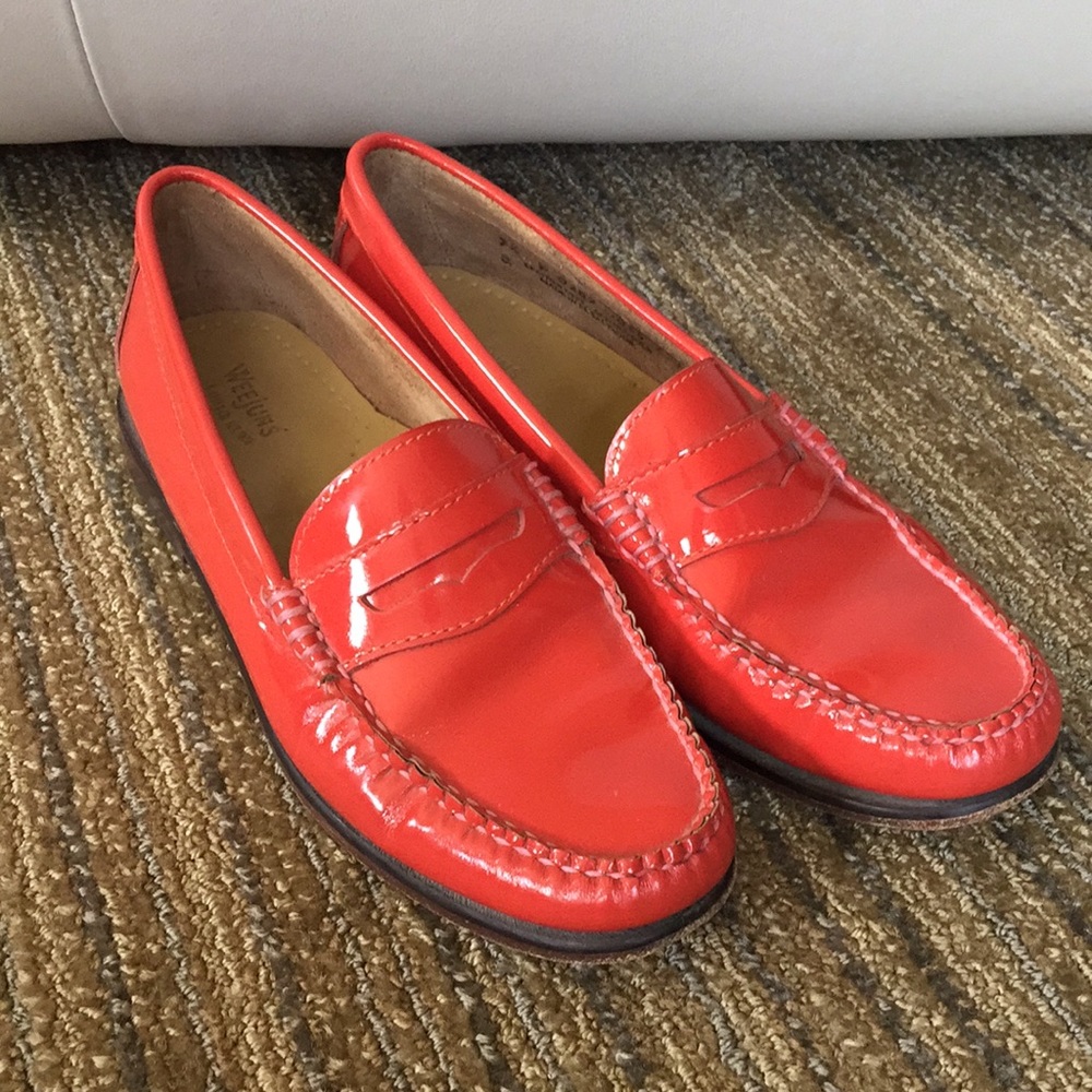 Patent leather Bass Weejuns